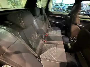 Used 2020 Skoda Karoq Sportline Black - Interior and Exterior details 6