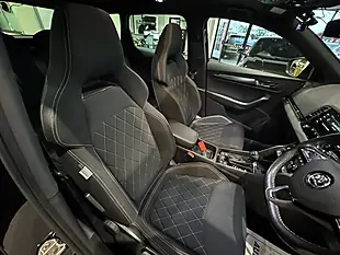 Used 2020 Skoda Karoq Sportline Black - Interior and Exterior details 8