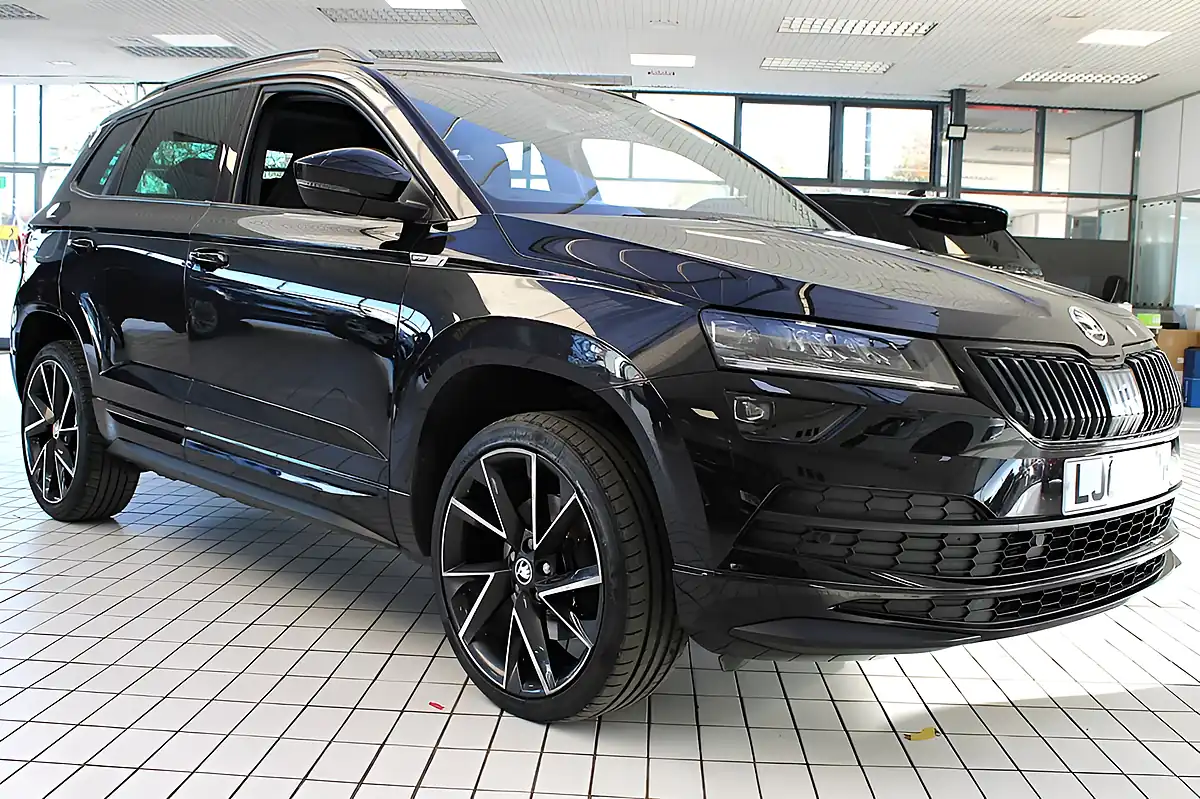 Used 2020 Skoda Karoq Sportline Black - Interior and Exterior details 10