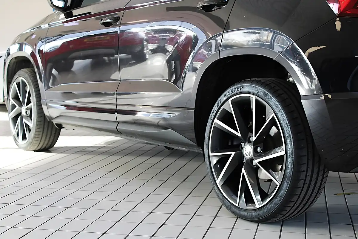 Used 2020 Skoda Karoq Sportline Black - Interior and Exterior details 19