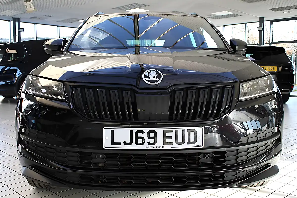 Used 2020 Skoda Karoq Sportline Black - Interior and Exterior details 7