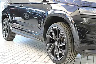 Used 2020 Skoda Karoq Sportline Black - Interior and Exterior details 9