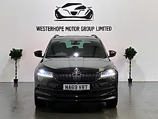 Used 2020 Skoda Karoq Sportline Black - Interior and Exterior details 10