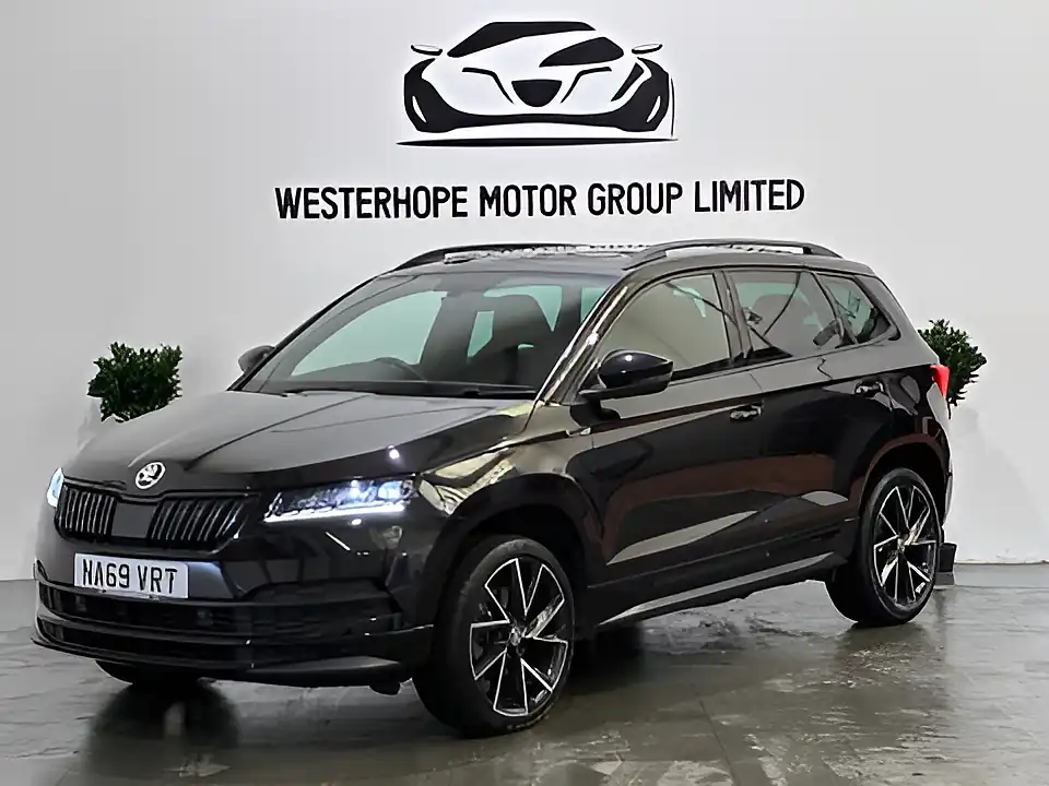 Used 2020 Skoda Karoq Sportline Black - Interior and Exterior details 11