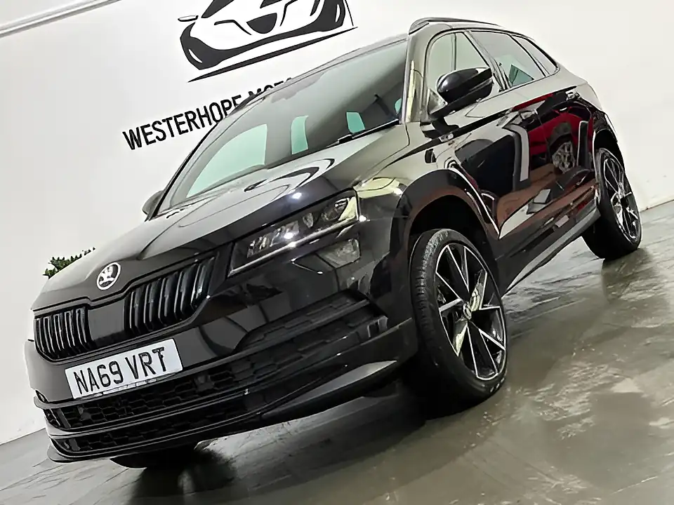 Used 2020 Skoda Karoq Sportline Black - Interior and Exterior details 12