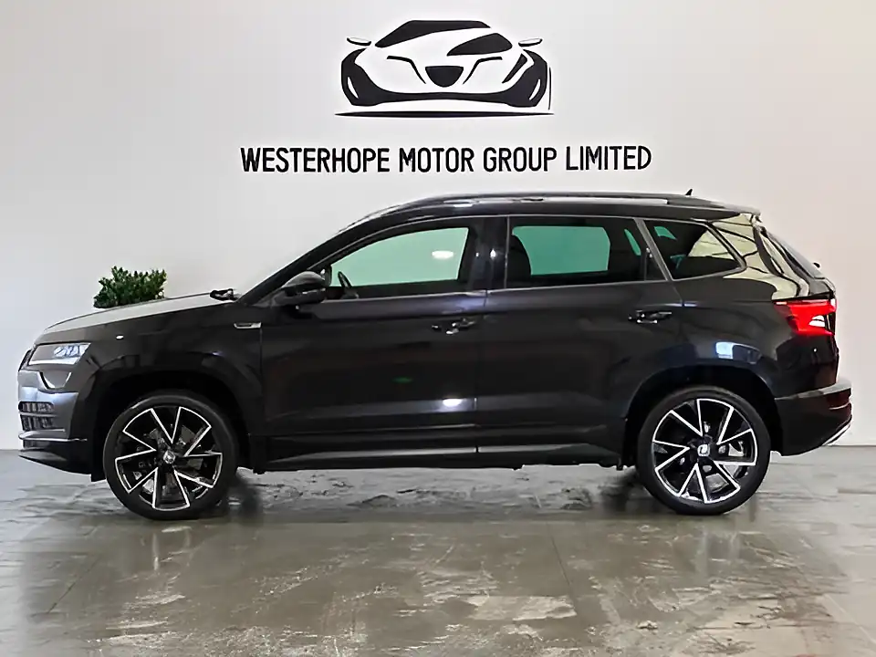 Used 2020 Skoda Karoq Sportline Black - Interior and Exterior details 16