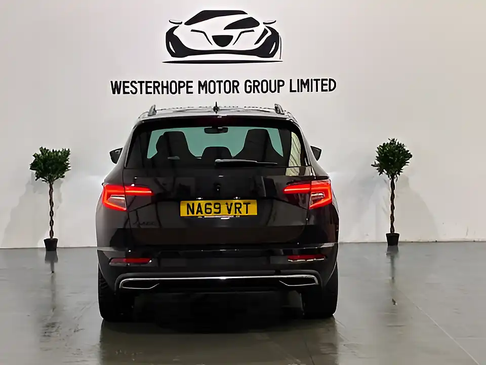 Used 2020 Skoda Karoq Sportline Black - Interior and Exterior details 17