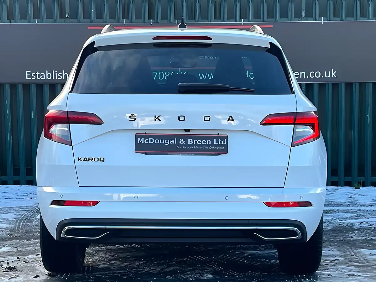 Used 2020 Skoda Karoq Sportline White - Interior and Exterior details 4