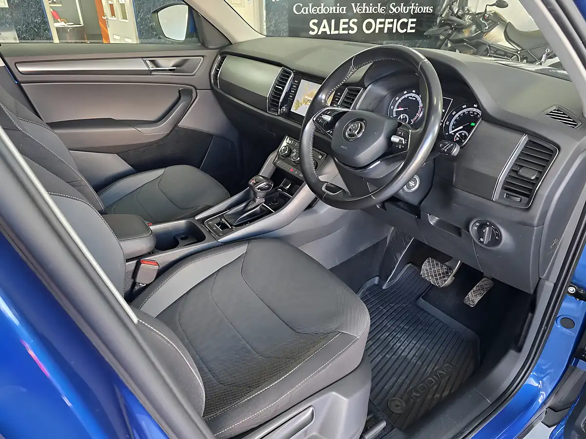 Used 2020 Skoda Kodiaq Se Blue - Interior and Exterior details 5