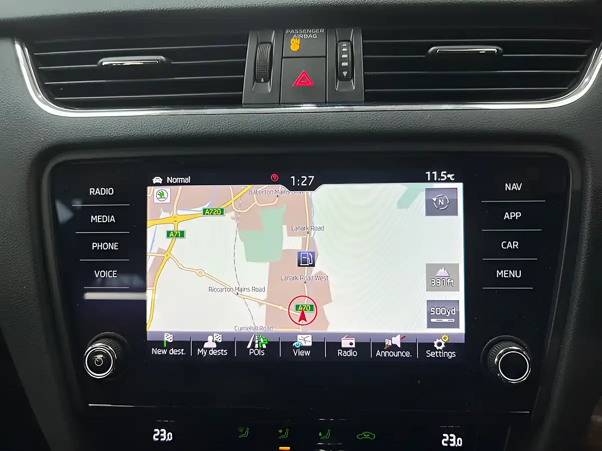 Used 2020 Skoda Octavia Se Drive Blue - Interior and Exterior details 6