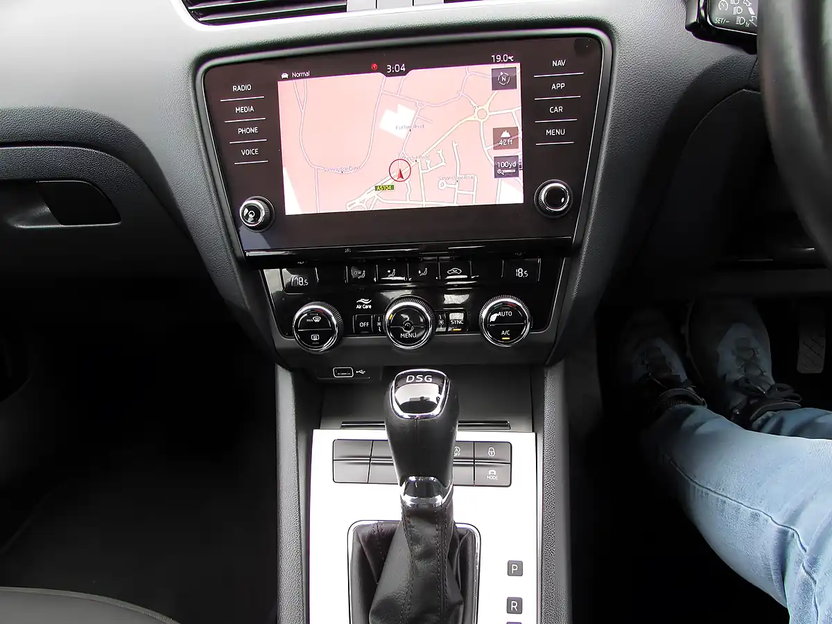 Used 2020 Skoda Octavia Se Drive Grey - Interior and Exterior details 14