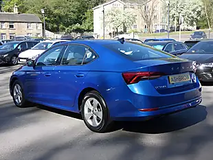 Used 2020 Skoda Octavia Se First Edition Race Blue Metallic - Interior and Exterior details 9