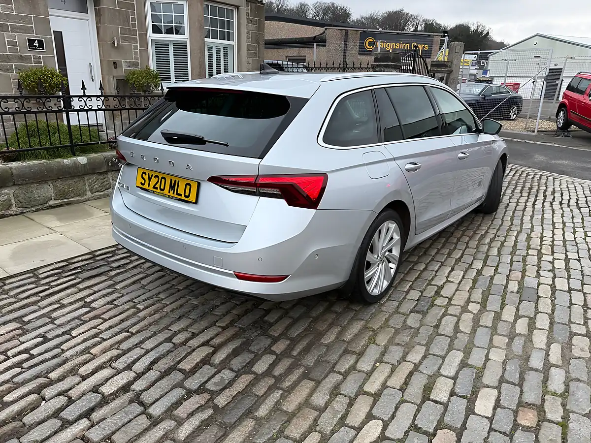 Used 2020 Skoda Octavia Se L First Edition Silver - Interior and Exterior details 10