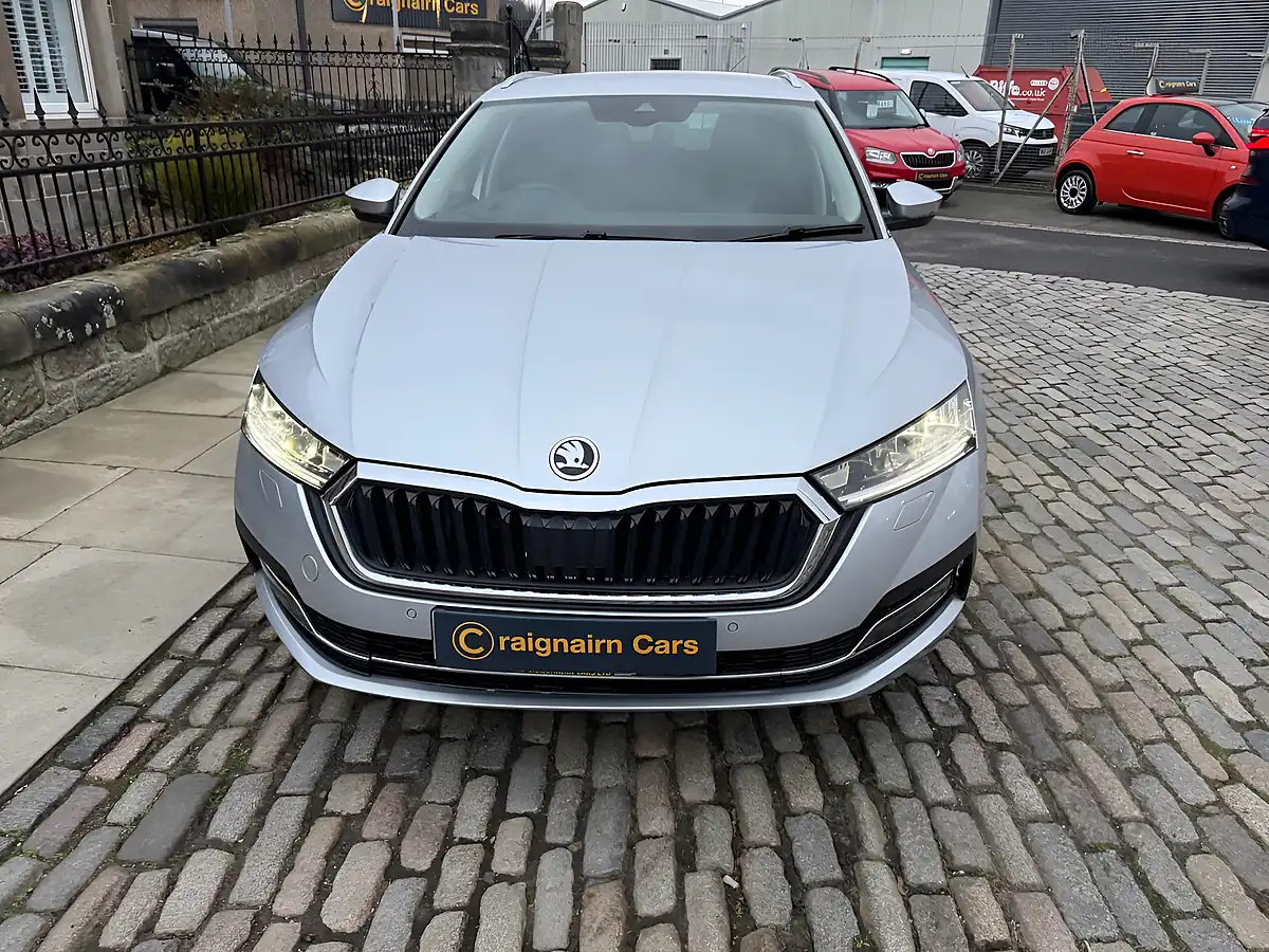 Used 2020 Skoda Octavia Se L First Edition Silver - Interior and Exterior details 15