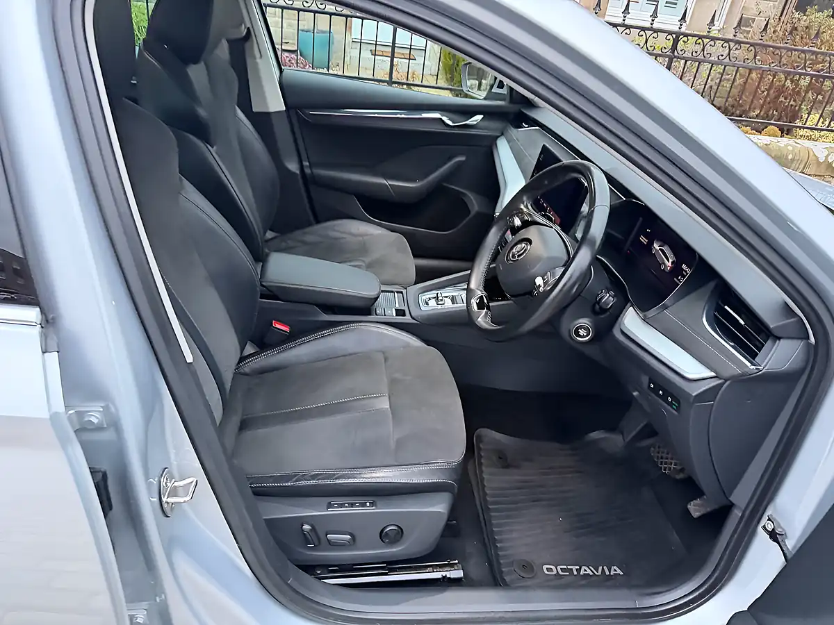 Used 2020 Skoda Octavia Se L First Edition Silver - Interior and Exterior details 2