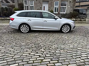 Used 2020 Skoda Octavia Se L First Edition Silver - Interior and Exterior details 4