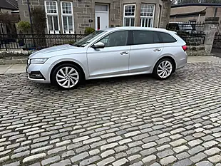 Used 2020 Skoda Octavia Se L First Edition Silver - Interior and Exterior details 8