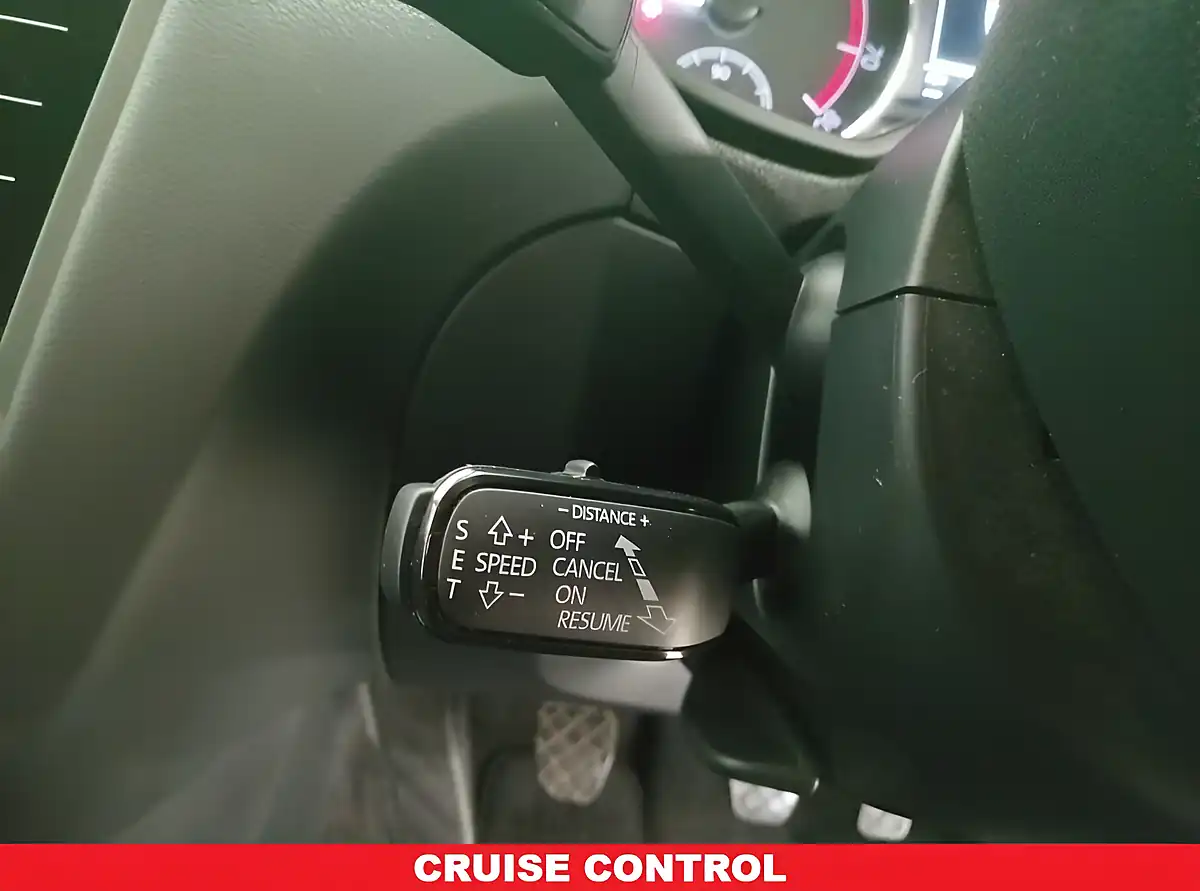Used 2020 Skoda Octavia Se Technology Blue - Interior and Exterior details 10