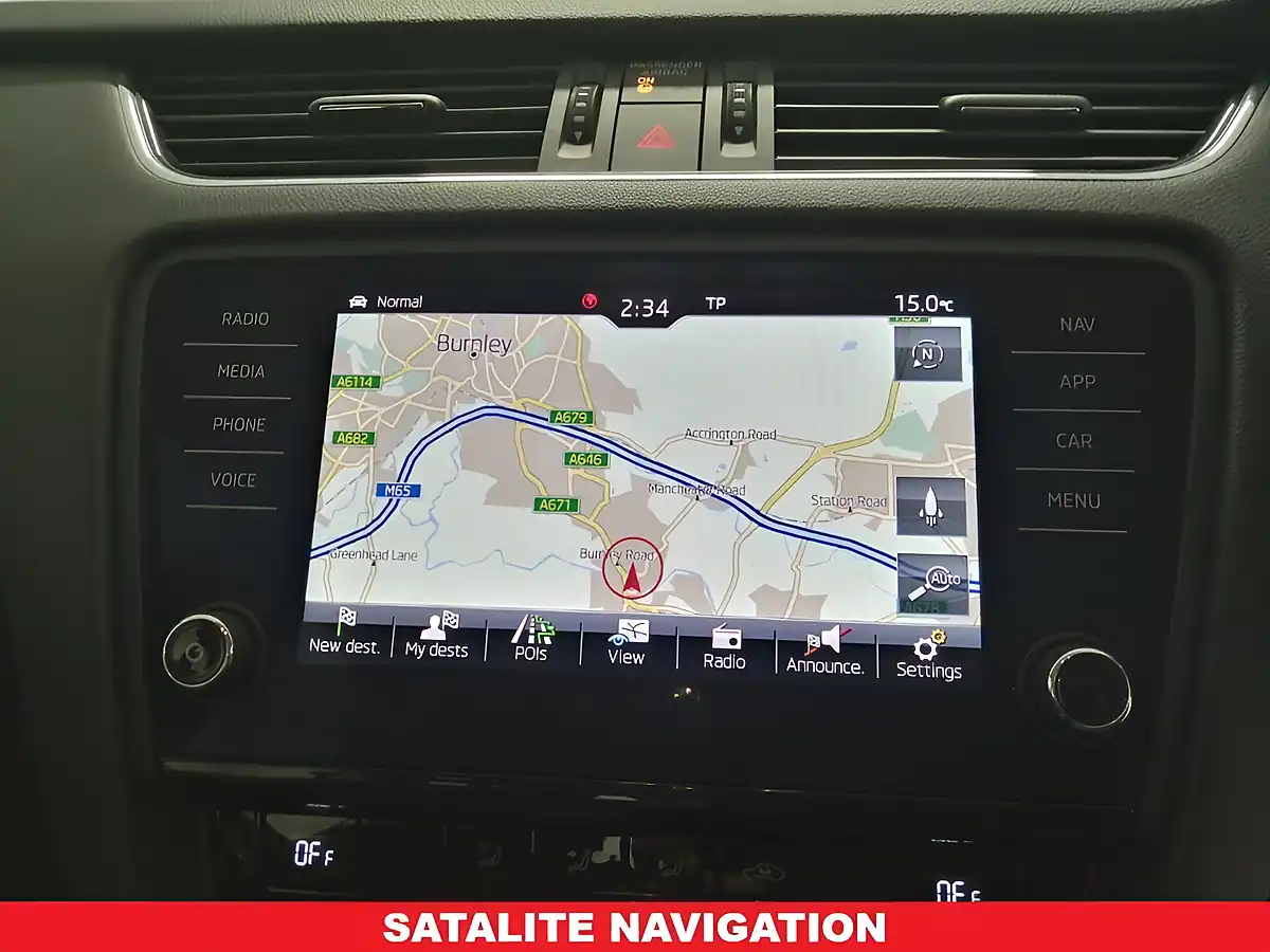 Used 2020 Skoda Octavia Se Technology Blue - Interior and Exterior details 17