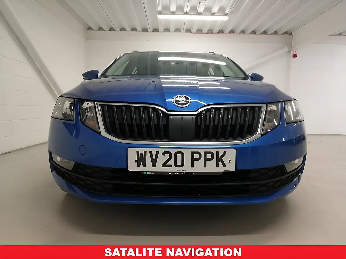 Used 2020 Skoda Octavia Se Technology Blue - Interior and Exterior details 4