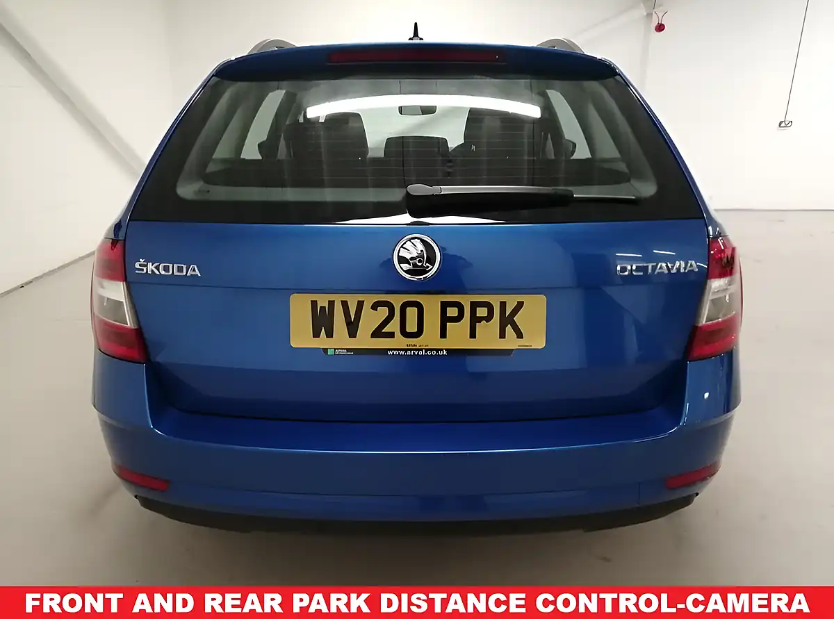 Used 2020 Skoda Octavia Se Technology Blue - Interior and Exterior details 5