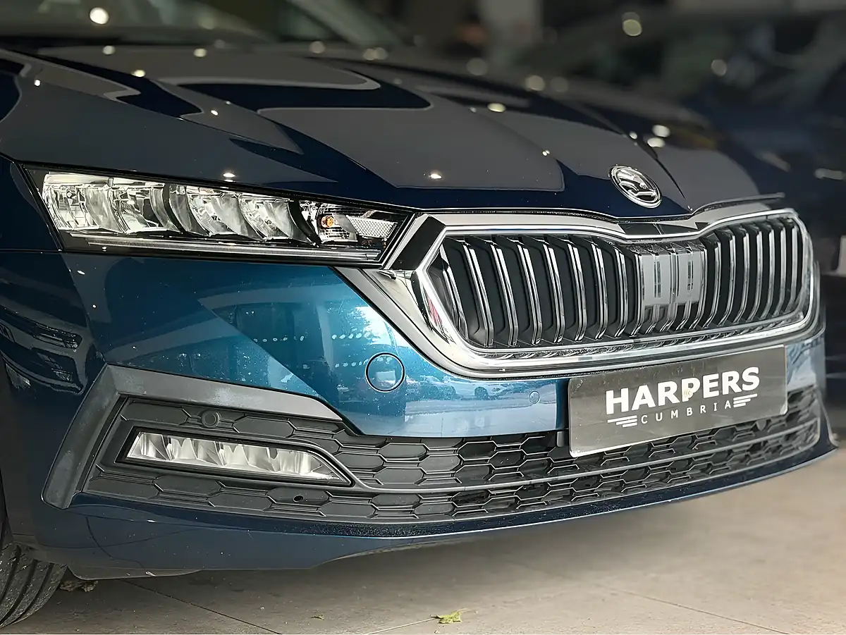 Used 2020 Skoda Octavia Se Technology Blue - Interior and Exterior details 10