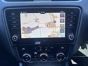 Used 2020 Skoda Octavia Se Technology Brilliant Silver Metallic - Interior and Exterior details 14
