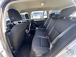Used 2020 Skoda Octavia Se Technology Brilliant Silver Metallic - Interior and Exterior details 16