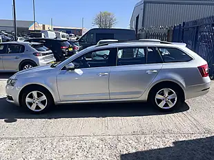 Used 2020 Skoda Octavia Se Technology Brilliant Silver Metallic - Interior and Exterior details 9