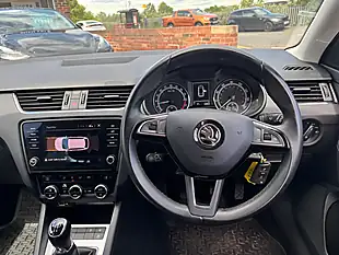 Used 2020 Skoda Octavia Se Technology Grey - Interior and Exterior details 13