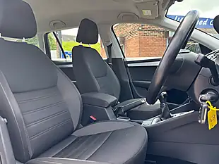 Used 2020 Skoda Octavia Se Technology Grey - Interior and Exterior details 16