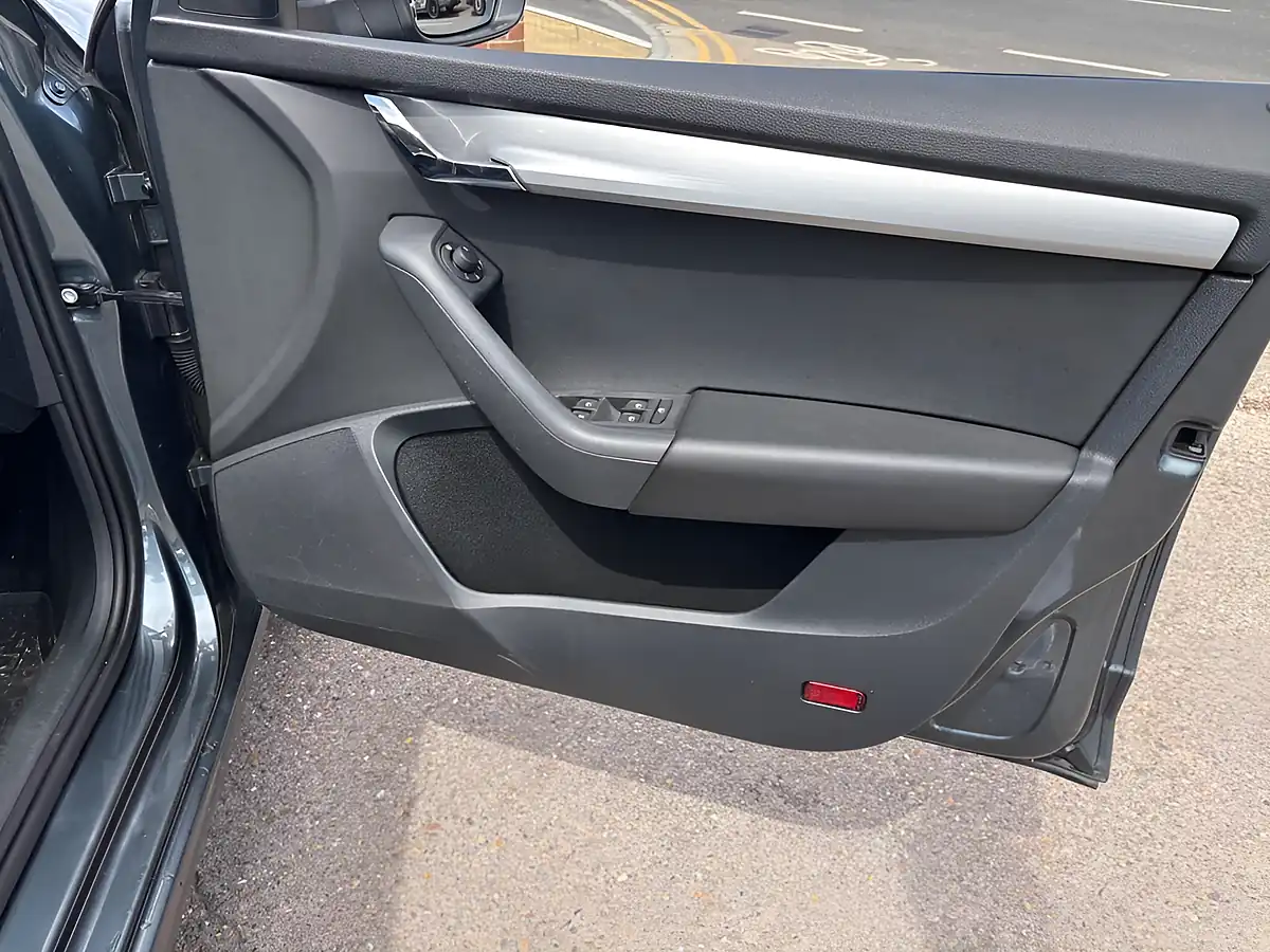 Used 2020 Skoda Octavia Se Technology Grey - Interior and Exterior details 20
