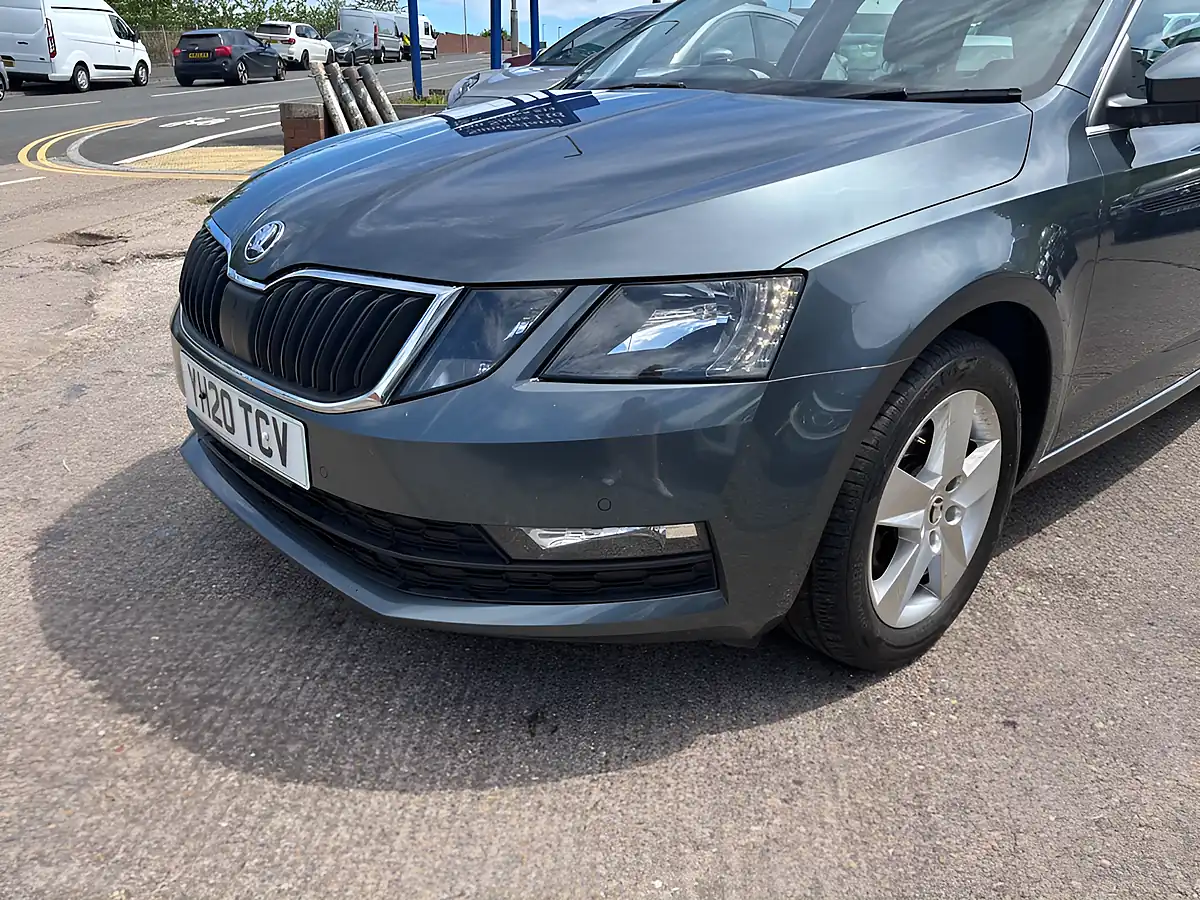 Used 2020 Skoda Octavia Se Technology Grey - Interior and Exterior details 3