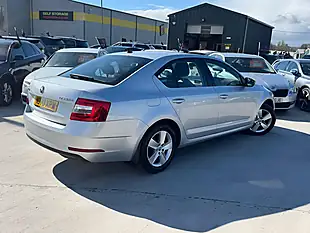 Used 2020 Skoda Octavia Se Technology Silver - Interior and Exterior details 13