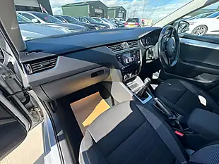 Used 2020 Skoda Octavia Se Technology Silver - Interior and Exterior details 16