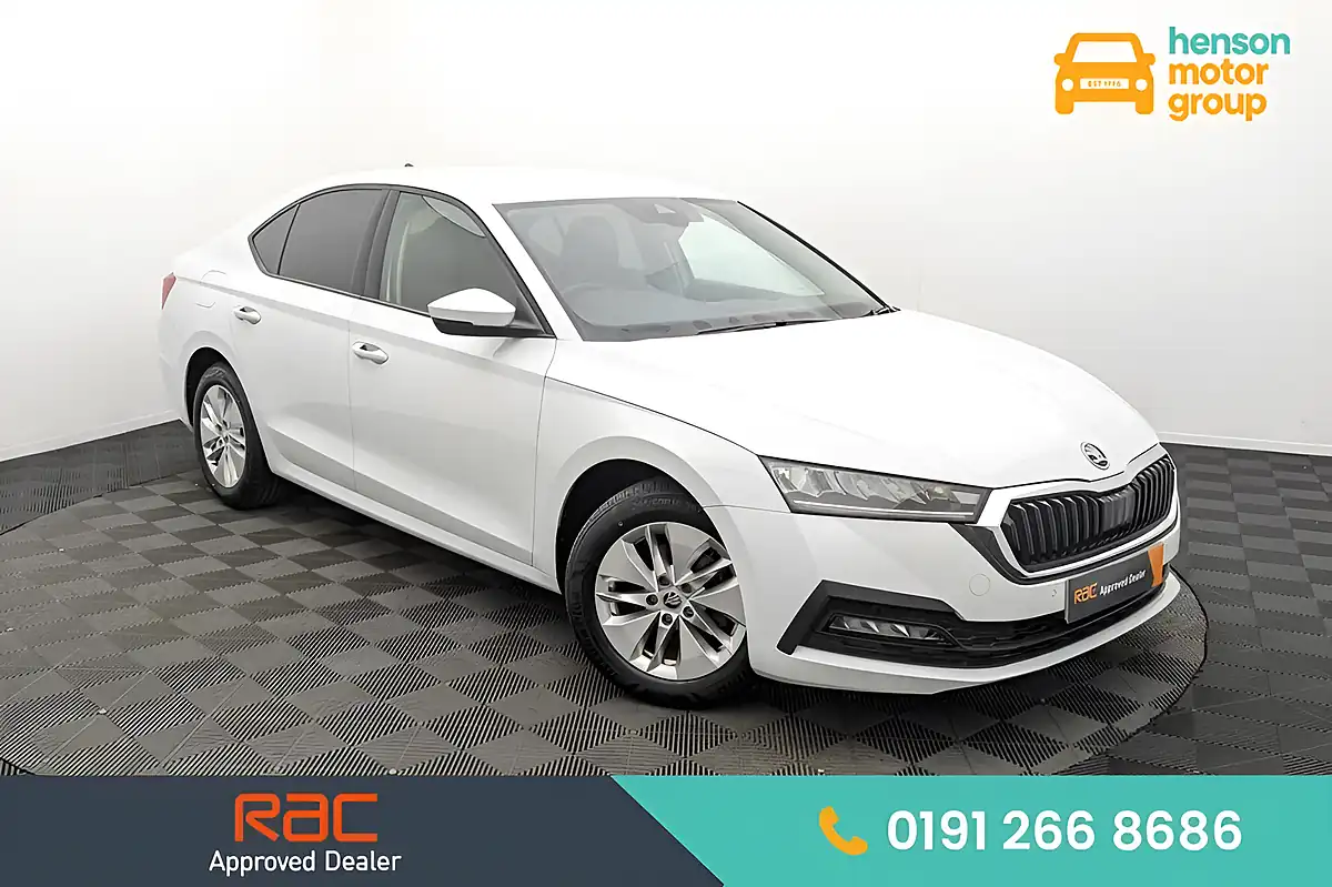 Used 2020 Skoda Octavia Se Technology White - Front View