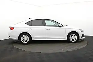 Used 2020 Skoda Octavia Se Technology White - Interior and Exterior details 2