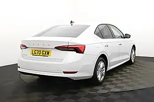 Used 2020 Skoda Octavia Se Technology White - Interior and Exterior details 4