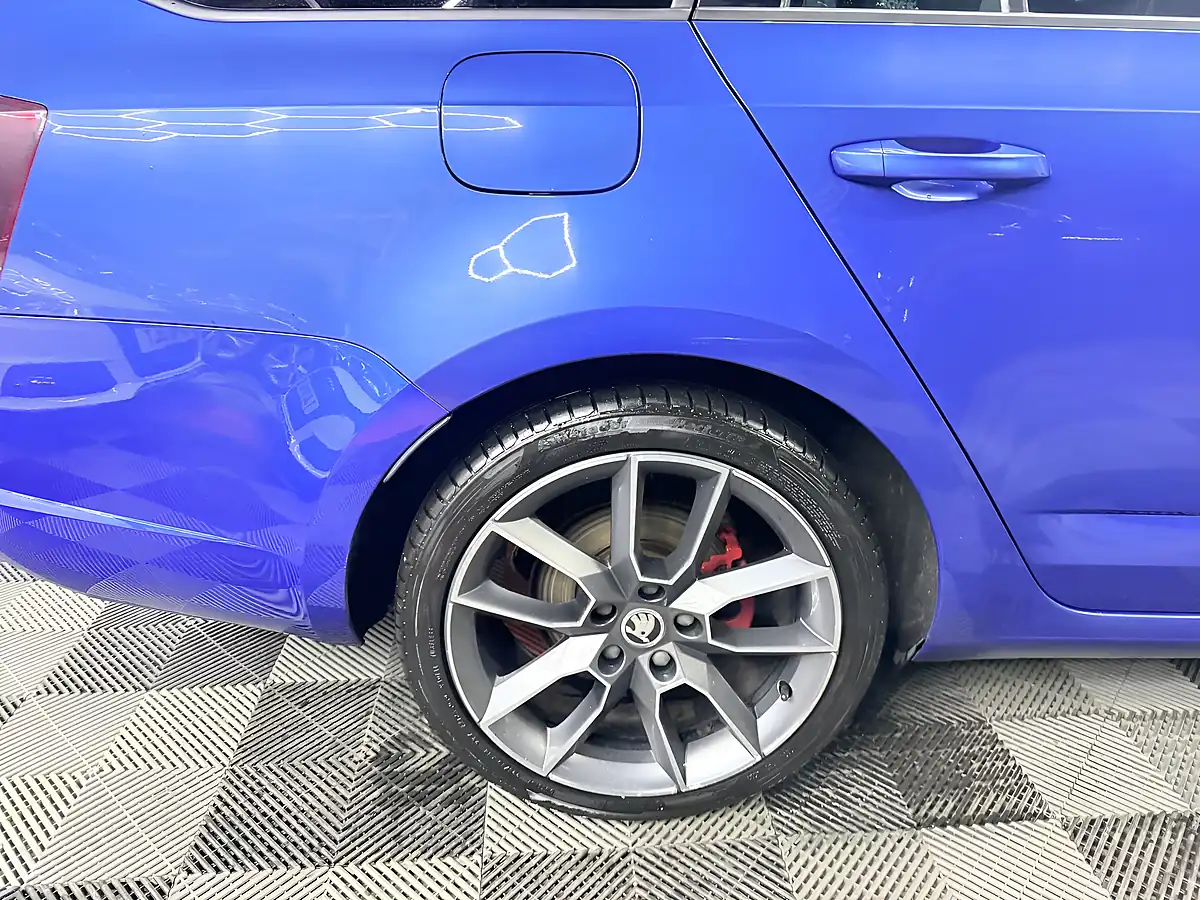 Used 2020 Skoda Octavia VRS Blue - Interior and Exterior details 13