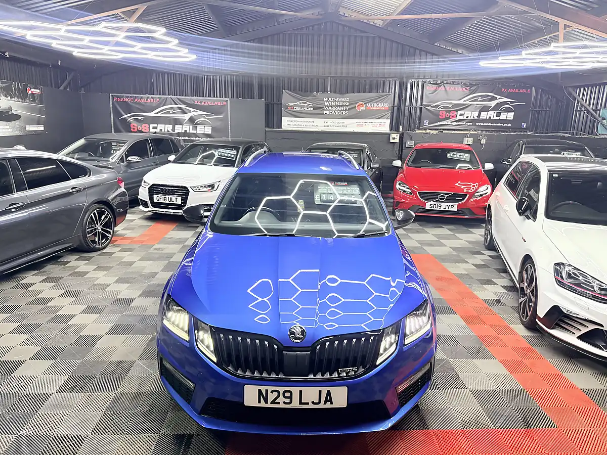 Used 2020 Skoda Octavia VRS Blue - Interior and Exterior details 16