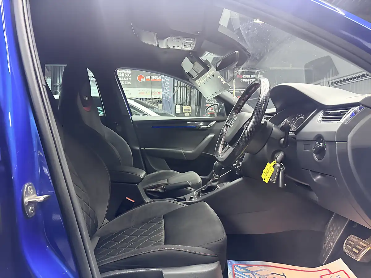 Used 2020 Skoda Octavia VRS Blue - Interior and Exterior details 19