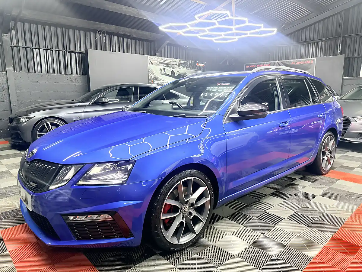Used 2020 Skoda Octavia VRS Blue - Interior and Exterior details 4