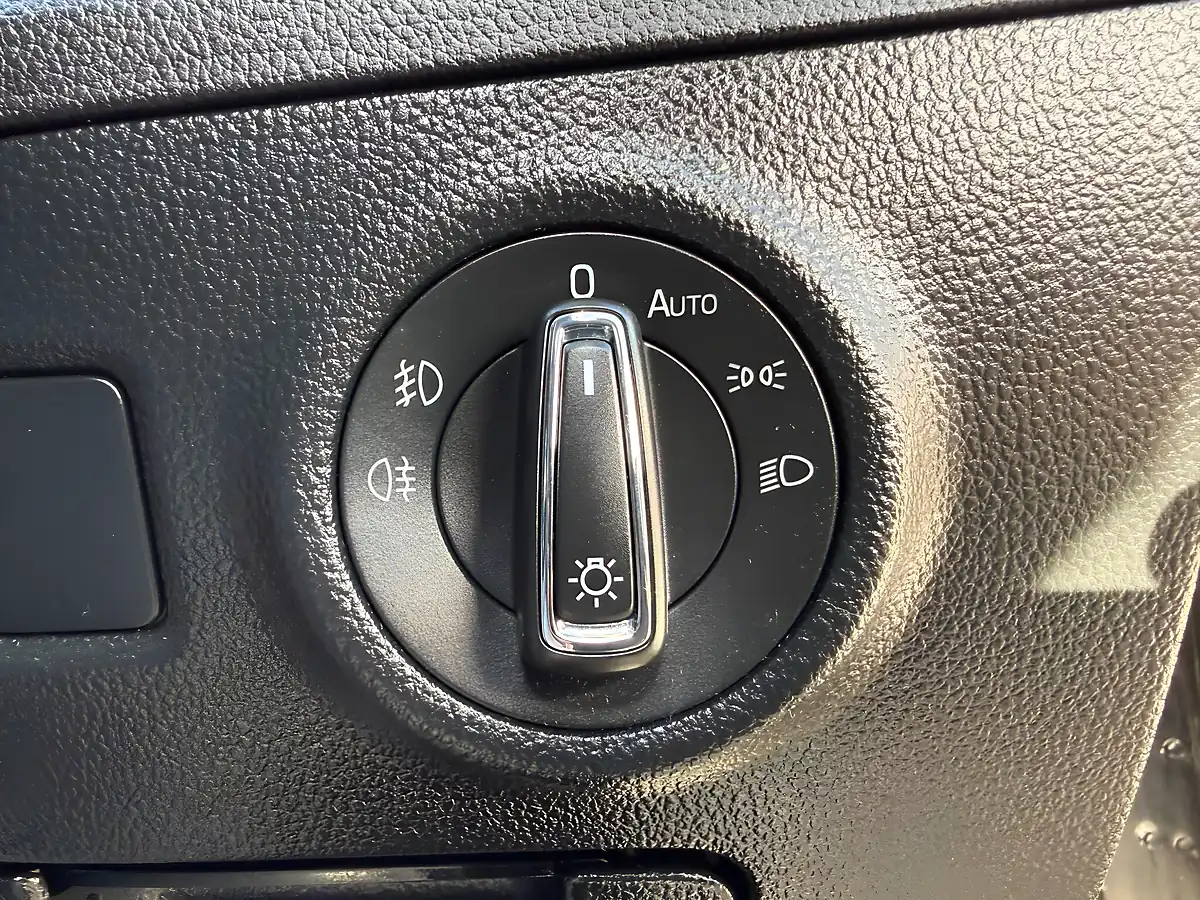 Used 2020 Skoda Superb Se L Black - Interior and Exterior details 17