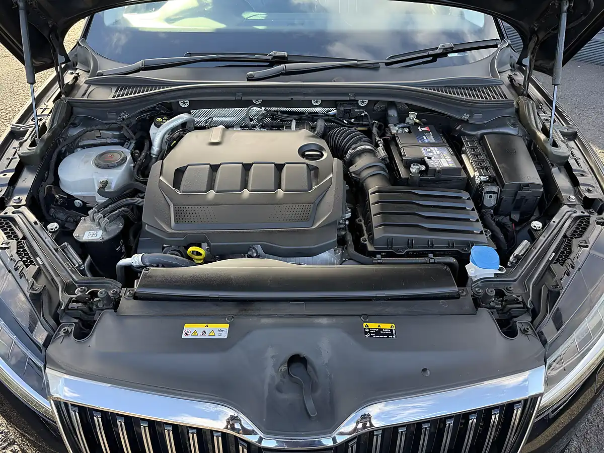 Used 2020 Skoda Superb Se L Black - Interior and Exterior details 18