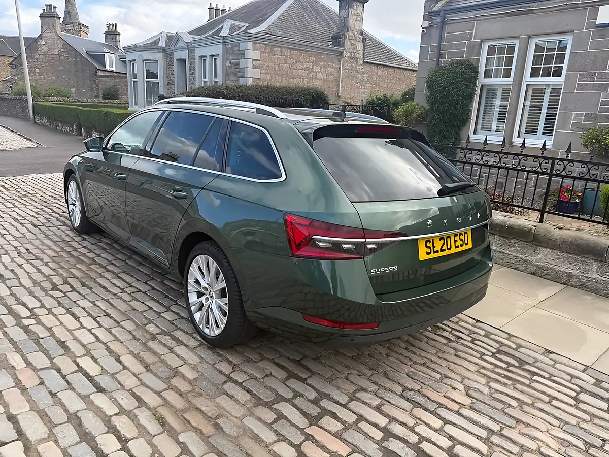 Used 2020 Skoda Superb Se L Emerald Green - Interior and Exterior details 11