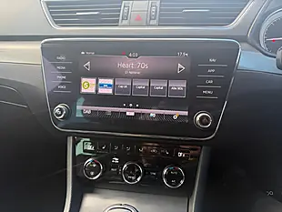 Used 2020 Skoda Superb Se L Emerald Green - Interior and Exterior details 16