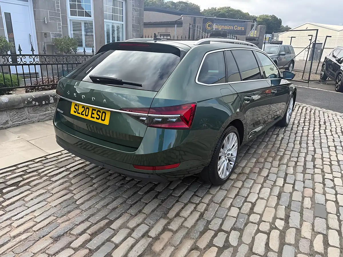 Used 2020 Skoda Superb Se L Emerald Green - Interior and Exterior details 8