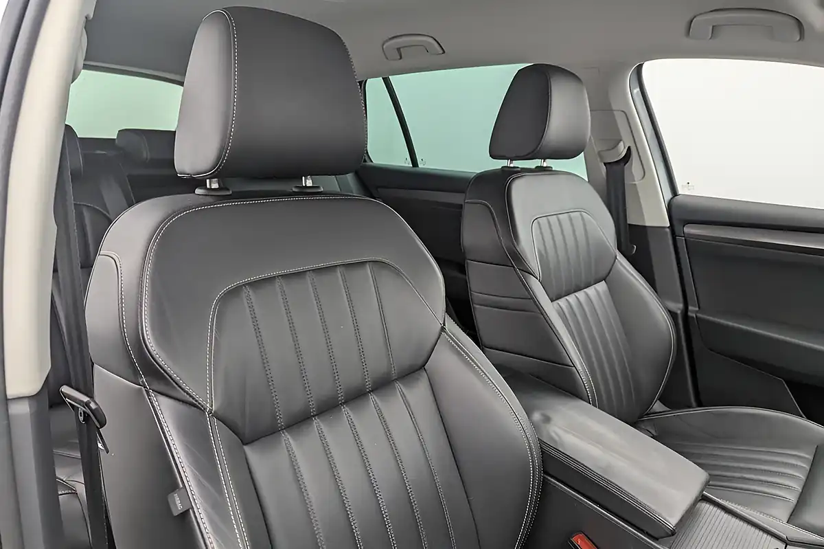 Used 2020 Skoda Superb Se L Grey - Interior and Exterior details 12
