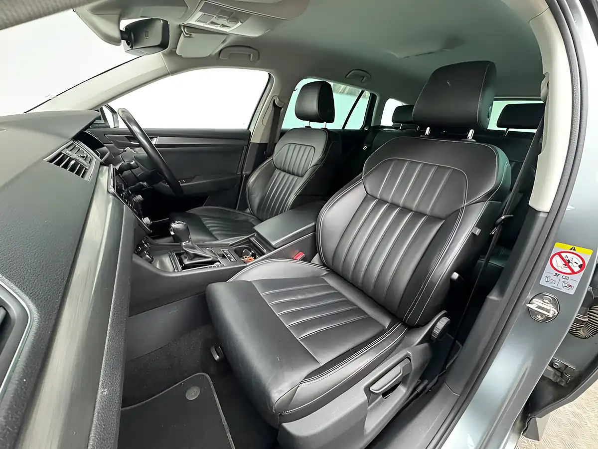 Used 2020 Skoda Superb Se L Grey - Interior and Exterior details 10