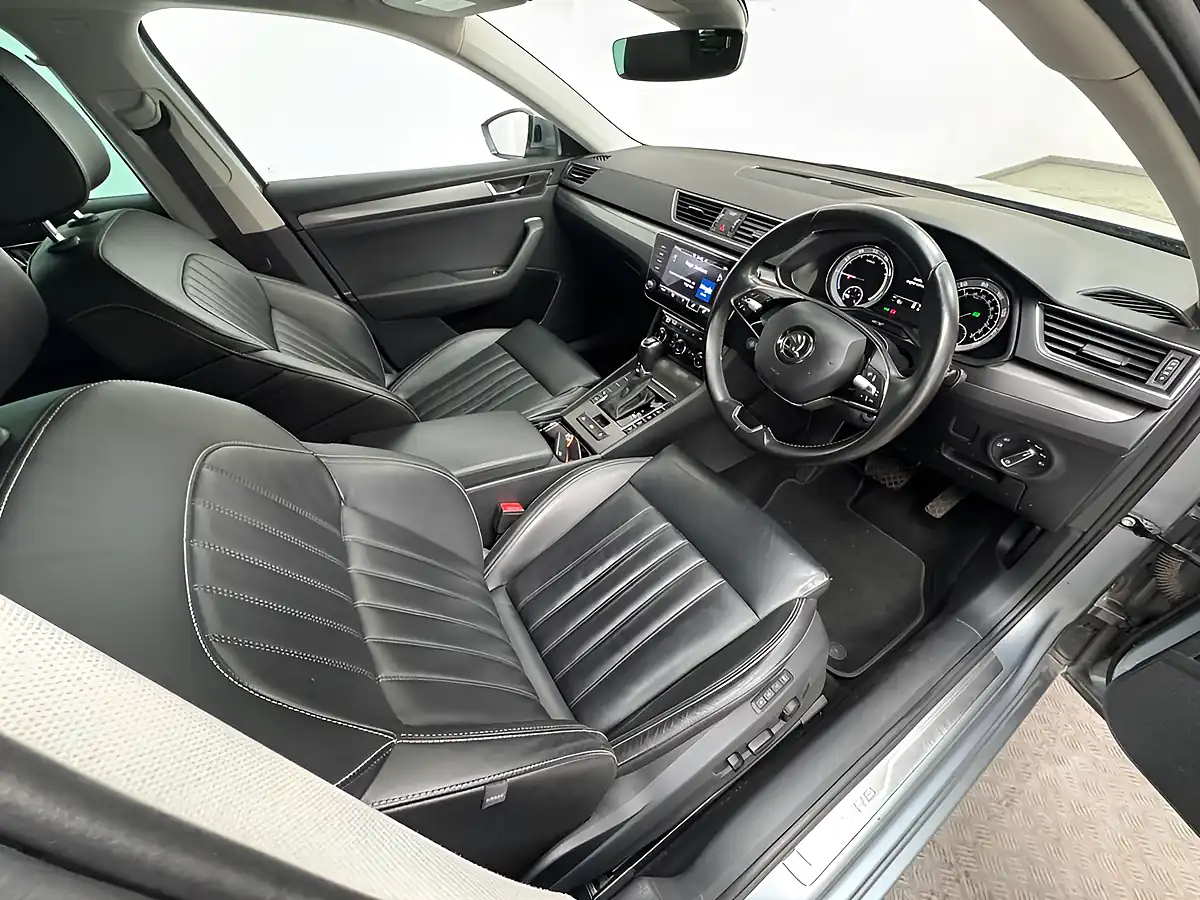 Used 2020 Skoda Superb Se L Grey - Interior and Exterior details 6